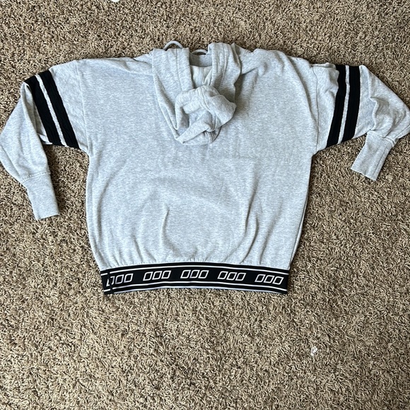 Lorna Jane Hoodie - Picture 3 of 3